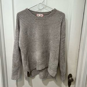Womens Grey Soft Sweater. Size Large